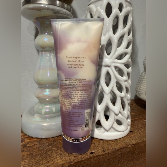 New! VS! - Picture 2 of 4